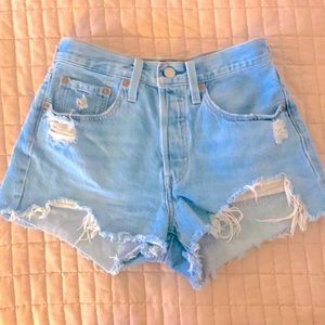 501 Levi’s shorts